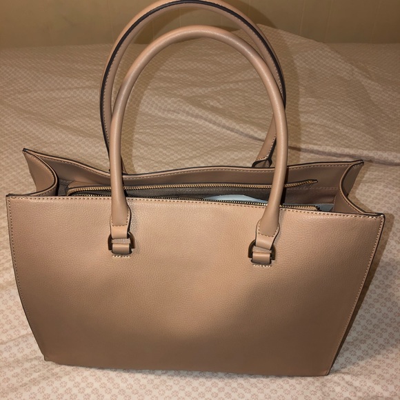 Handbag 👜 - Picture 4 of 8